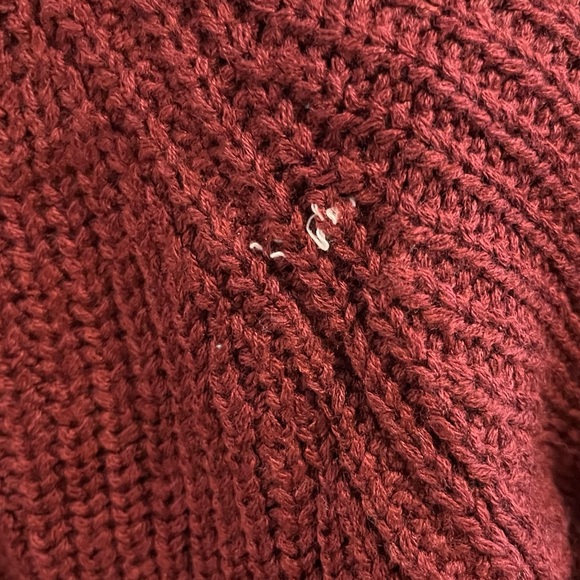 Seek the Label LF Brand Chunky Knit Sweater with Cut Off Ring Hardware Sleeves - Picture 9 of 9